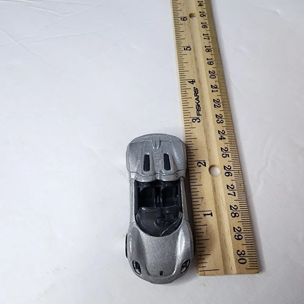 Hot Wheels gently owned